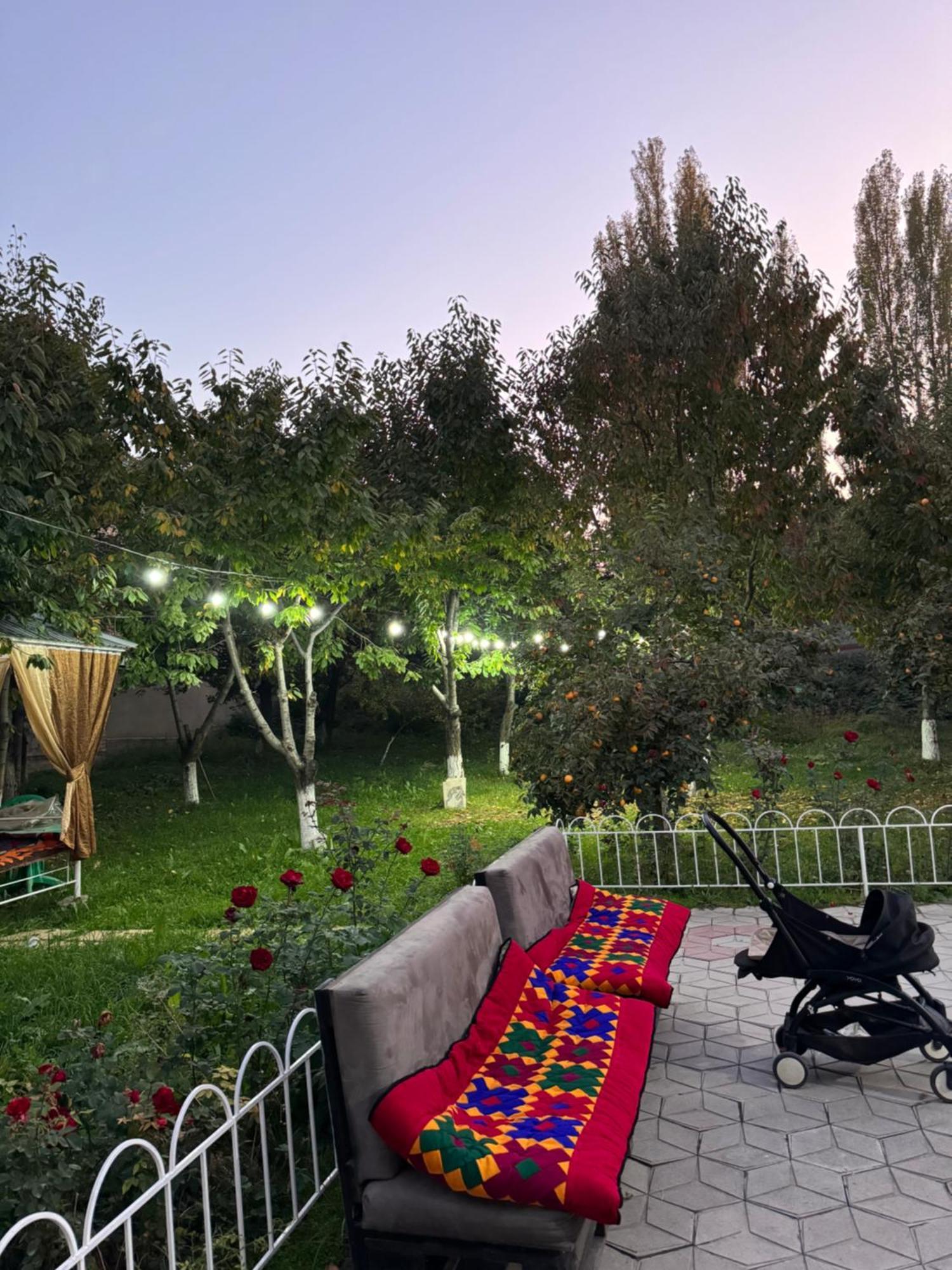 Дом 14 Bed & Breakfast Oş Exterior foto